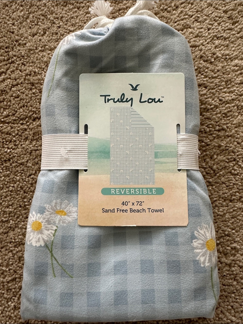 Truly Lou Reversible Blue Daisy Beach Towel